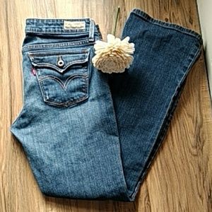 Size 8 Levi's 545 jeans. Low Boot cut.